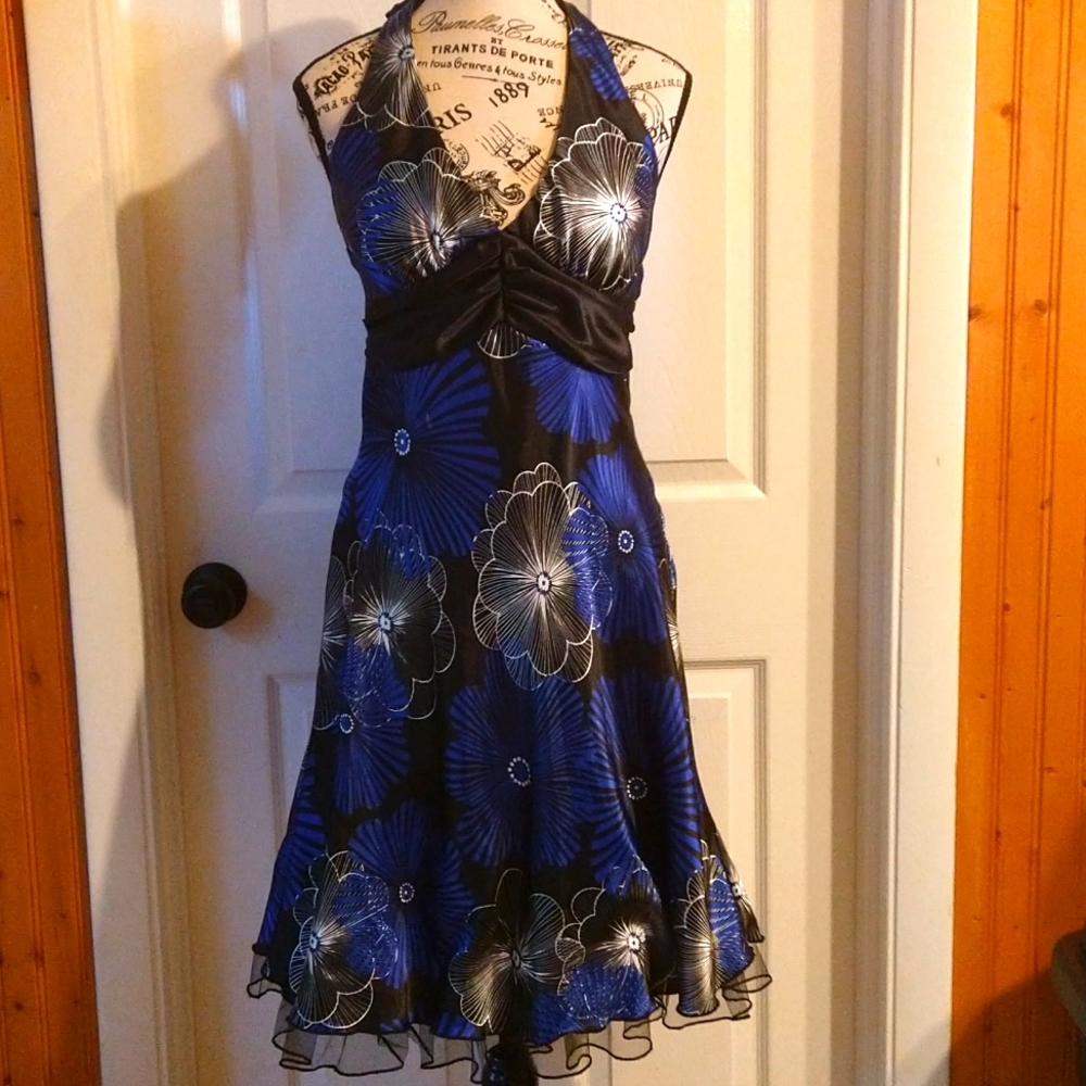 Speechless Padded Halter dress size 5